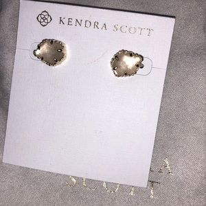 Kendra Scott Stud Earrinngs